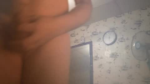 Snapshot of sunnict chatting on January 5, 4:04 am sunnict online show from January 5, 4:04 am