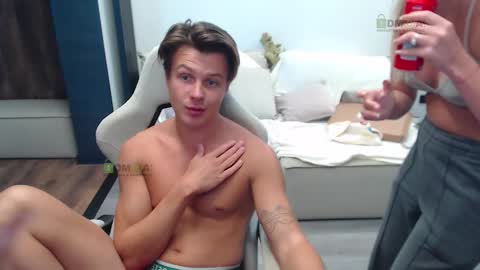 Snapshot of sunny1girl chatting on October 2, 12:42 pm Alice and Sergey online show from October 2, 12:42 pm