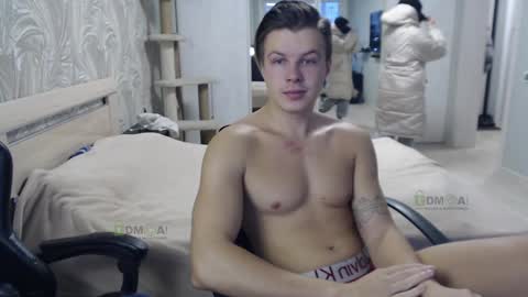 Snapshot of sunny1girl chatting on December 29, 2:38 am Alice and Sergey online show from December 29, 2:38 am