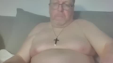 Sunspotbaby online show from April 9, 10:49 pm