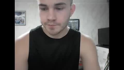 Snapshot of supermanqsky chatting on December 28, 1:40 pm SupermanQSky online show from December 28, 1:40 pm