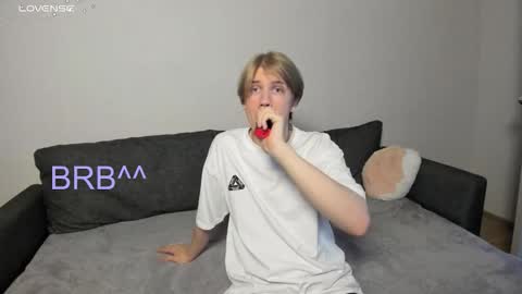 Swen online show from November 2, 6:45 pm