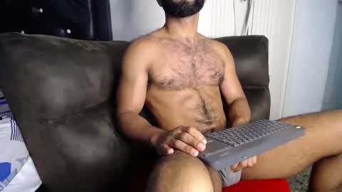 Snapshot of sweatyhairypig1 chatting on January 14, 11:16 pm joel bliss online show from January 14, 11:16 pm