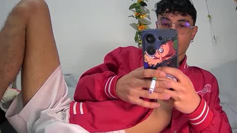 sweet_boy2224 online show from January 7, 10:59 pm