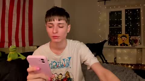 Snapshot of sweet_peach__ chatting on December 23, 7:52 pm kira online show from December 23, 7:52 pm