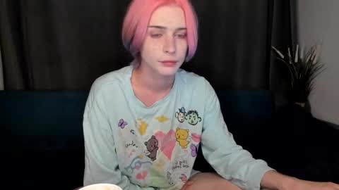 Snapshot of sweet_peach__ chatting on September 21, 9:48 pm kira online show from September 21, 9:48 pm