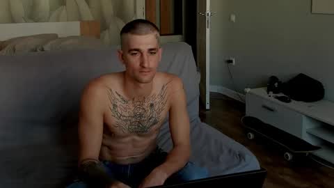 Snapshot of sweet_smith8 chatting on September 23, 5:18 am sweet_smith8 online show from September 23, 5:18 am