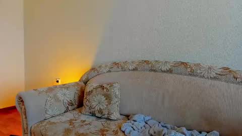 Snapshot of sweet_smith8 chatting on March 9, 7:34 am sweet_smith8 online show from March 9, 7:34 am