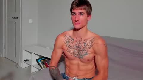 Snapshot of sweet_smith8 chatting on December 3, 6:57 am sweet_smith8 online show from December 3, 6:57 am