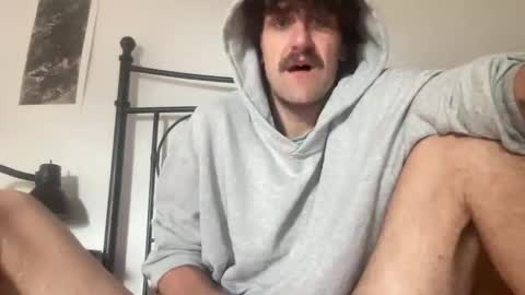 Snapshot of sweet_terence93 chatting on October 25, 4:42 pm Terence online show from October 25, 4:42 pm