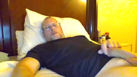 sweetg233 online show from December 4, 6:33 am