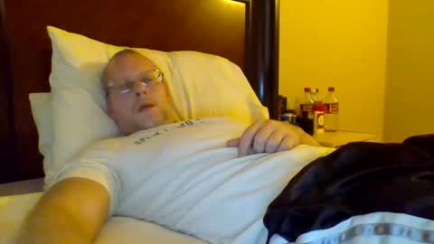 sweetg233 online show from February 7, 6:45 pm