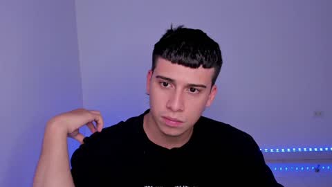 Lian online show from January 7, 3:05 am