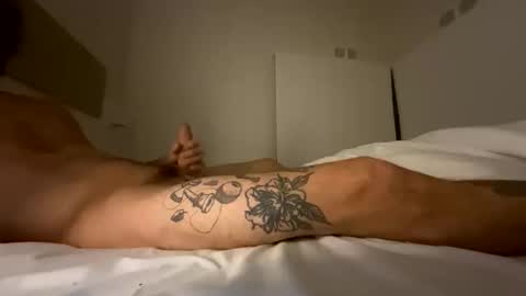 akiles online show from October 19, 8:01 pm