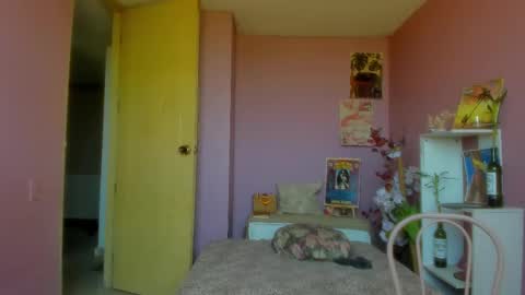 Snapshot of swettcabol chatting on March 12, 5:28 pm swettcabol online show from March 12, 5:28 pm