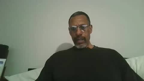 swimmerbod2495 online show from March 29, 2:55 am