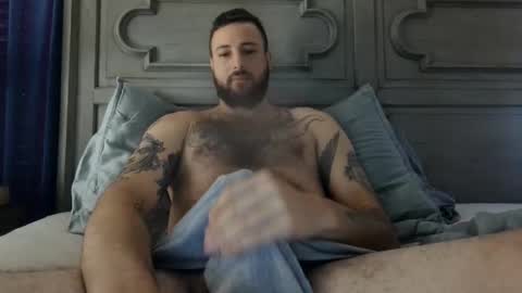 swoozy_ online show from November 26, 6:44 pm