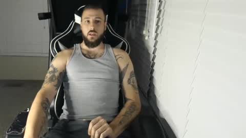 swoozy_ online show from September 20, 12:43 am