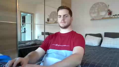 Snapshot of syl092 chatting on January 10, 1:31 pm syl092 online show from January 10, 1:31 pm