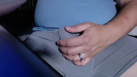 Snapshot of synth6969 chatting on September 11, 2:54 am Dad Bod online show from September 11, 2:54 am