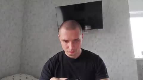 Den online show from November 17, 6:38 am