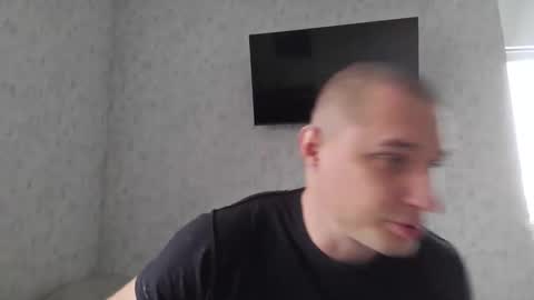 Den online show from December 5, 11:28 am