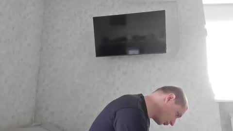 Den online show from April 13, 7:31 am