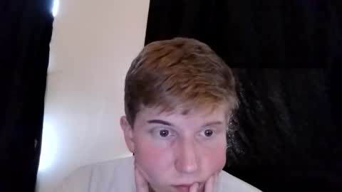 collegetwinkboi online show from December 20, 6:04 pm