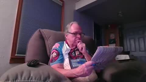 Snapshot of tacrunner66_ chatting on December 16, 12:59 am tacrunner66_ online show from December 16, 12:59 am
