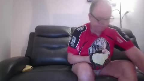 Snapshot of tacrunner66_ chatting on February 24, 3:20 pm tacrunner66_ online show from February 24, 3:20 pm