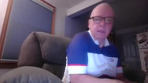 Snapshot of tacrunner66_ chatting on January 6, 2:47 pm tacrunner66_ online show from January 6, 2:47 pm