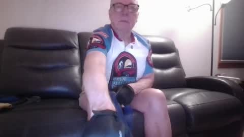 Snapshot of tacrunner66_ chatting on January 19, 2:38 pm tacrunner66_ online show from January 19, 2:38 pm
