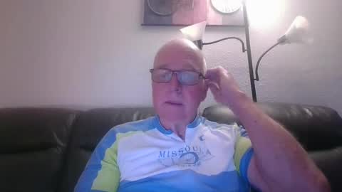 Snapshot of tacrunner66_ chatting on September 27, 2:37 pm tacrunner66_ online show from September 27, 2:37 pm