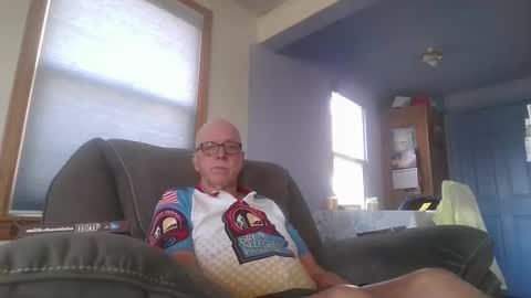 Snapshot of tacrunner66_ chatting on October 1, 9:19 pm tacrunner66_ online show from October 1, 9:19 pm