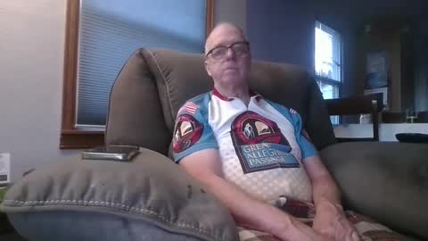 Snapshot of tacrunner66_ chatting on February 2, 1:02 am tacrunner66_ online show from February 2, 1:02 am