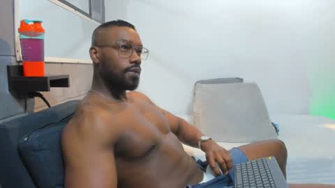 Tafari Zulu online show from December 18, 1:34 pm