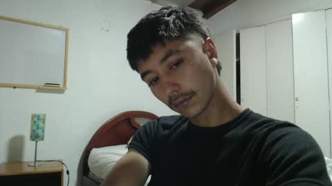 Snapshot of talhi_ chatting on December 30, 3:36 am talhi_ online show from December 30, 3:36 am