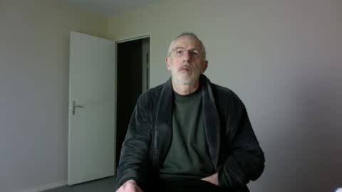 Jack Pierrot online show from February 9, 7:18 pm