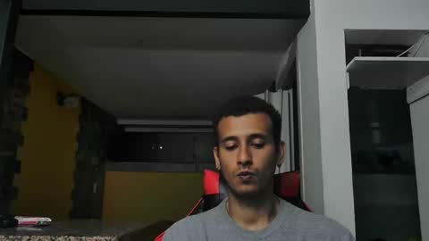 talktome4 online show from April 2, 9:33 pm