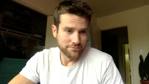 Dr. Love online show from December 3, 6:14 pm