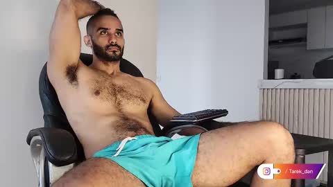 Snapshot of tarek_dan chatting on February 28, 11:25 am Tarek online show from February 28, 11:25 am