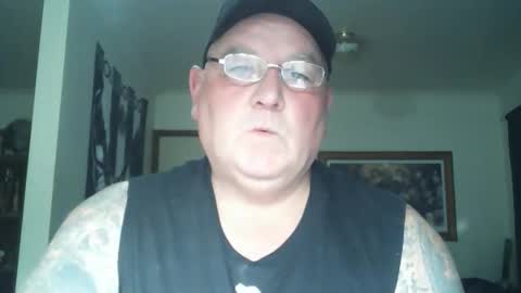 tattzsexy online show from December 1, 7:00 am