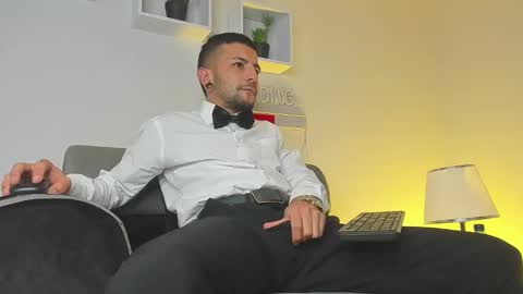 tayer_bennet online show from September 11, 3:38 am