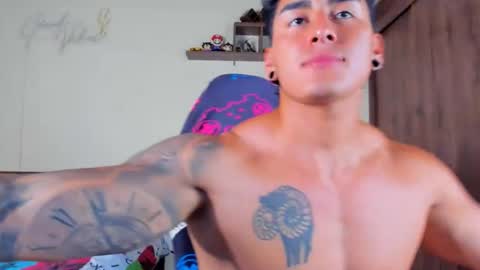 taylor_mclane1 online show from January 16, 4:21 pm