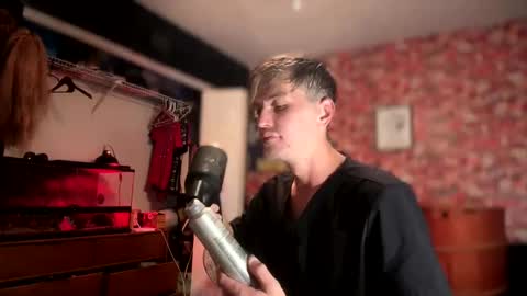 Trevorling online show from November 24, 1:34 pm