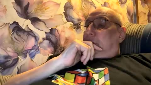 Mark online show from October 16, 4:48 pm