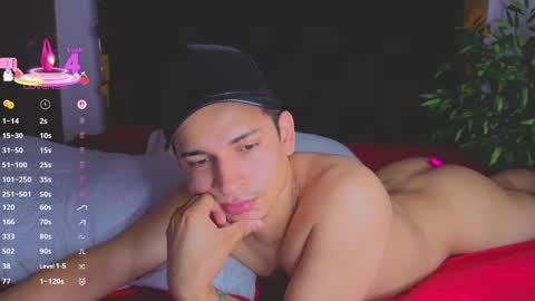 Snapshot of teddy_cowboy chatting on October 16, 10:01 am Follow me on Twitter boys ryder and instagram teddyscoot 12 online show from October 16, 10:01 am