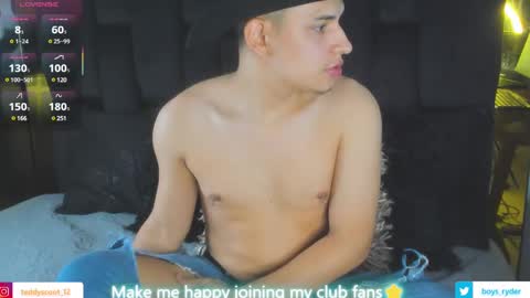 Snapshot of teddy_cowboy chatting on March 5, 10:44 am Follow me on Twitter boys ryder and instagram teddyscoot 12 online show from March 5, 10:44 am