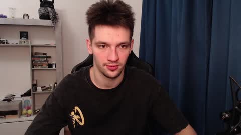Snapshot of teddy_mode chatting on February 7, 8:42 pm Teddy online show from February 7, 8:42 pm