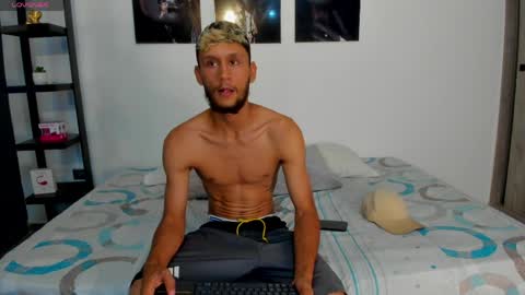 Tedy online show from April 4, 9:12 pm